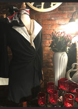 Load image into Gallery viewer, Rare Crown Trifari Wild Cat Panther Leopard Cougar Golden Statement Necklace 1970s High End Disco Jewelry