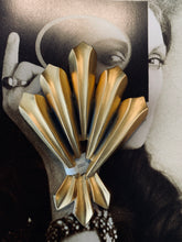 Load image into Gallery viewer, Huge Saks Fifth Ave NYC Vintage Brooch, Matte Goldtone Unisex Lapel Pin