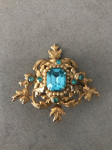 Coro Coronation Vintage Brooch with Dazzling Aqua Rhinestones