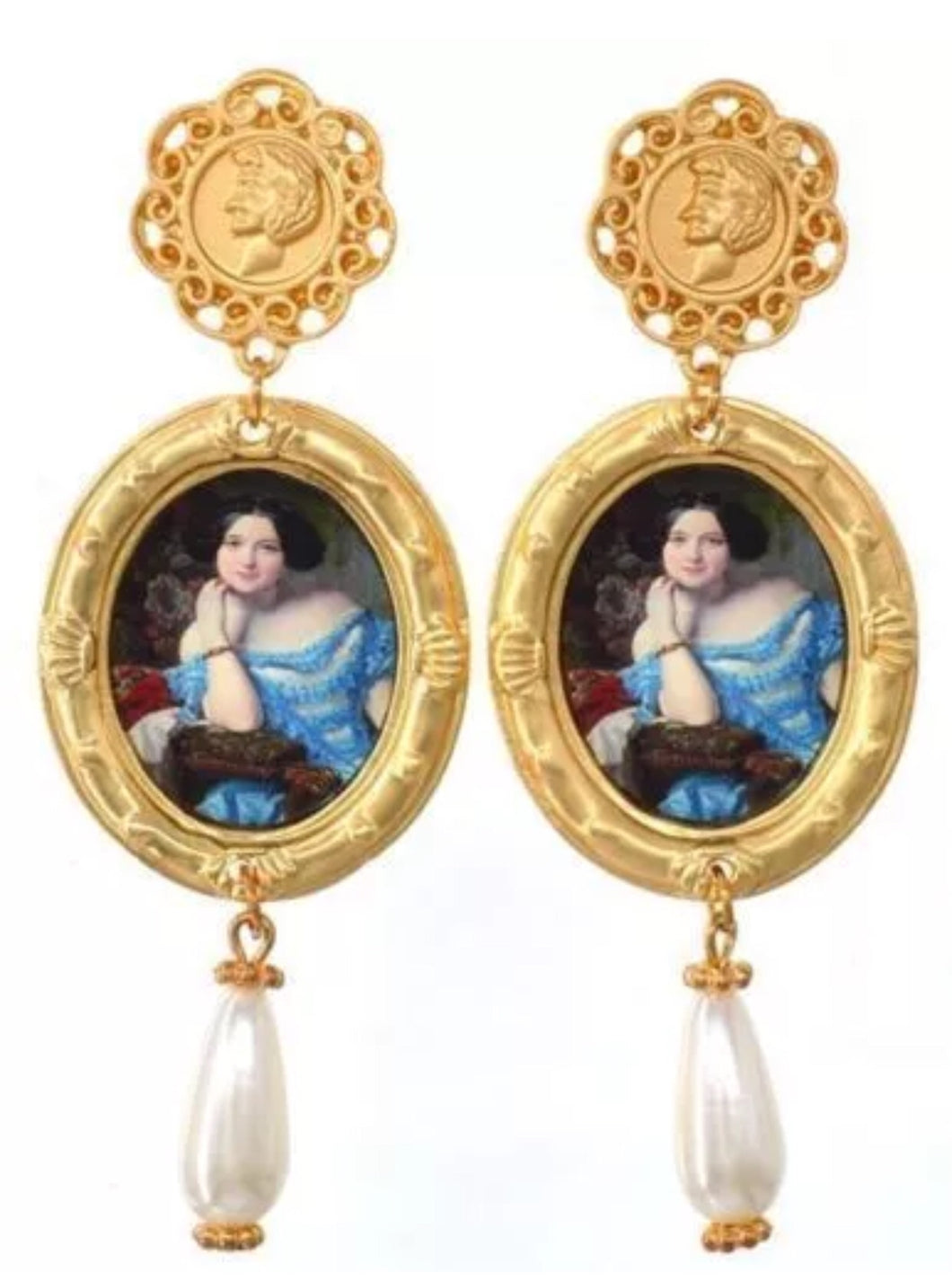 Victorian Glam Portrait Scenic Cameo Pearl Drop Earrings